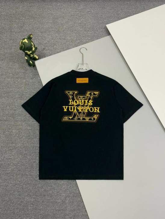 Picture of Louis Vuitton T Shirts Short _SKULVS-XLm6tx587279